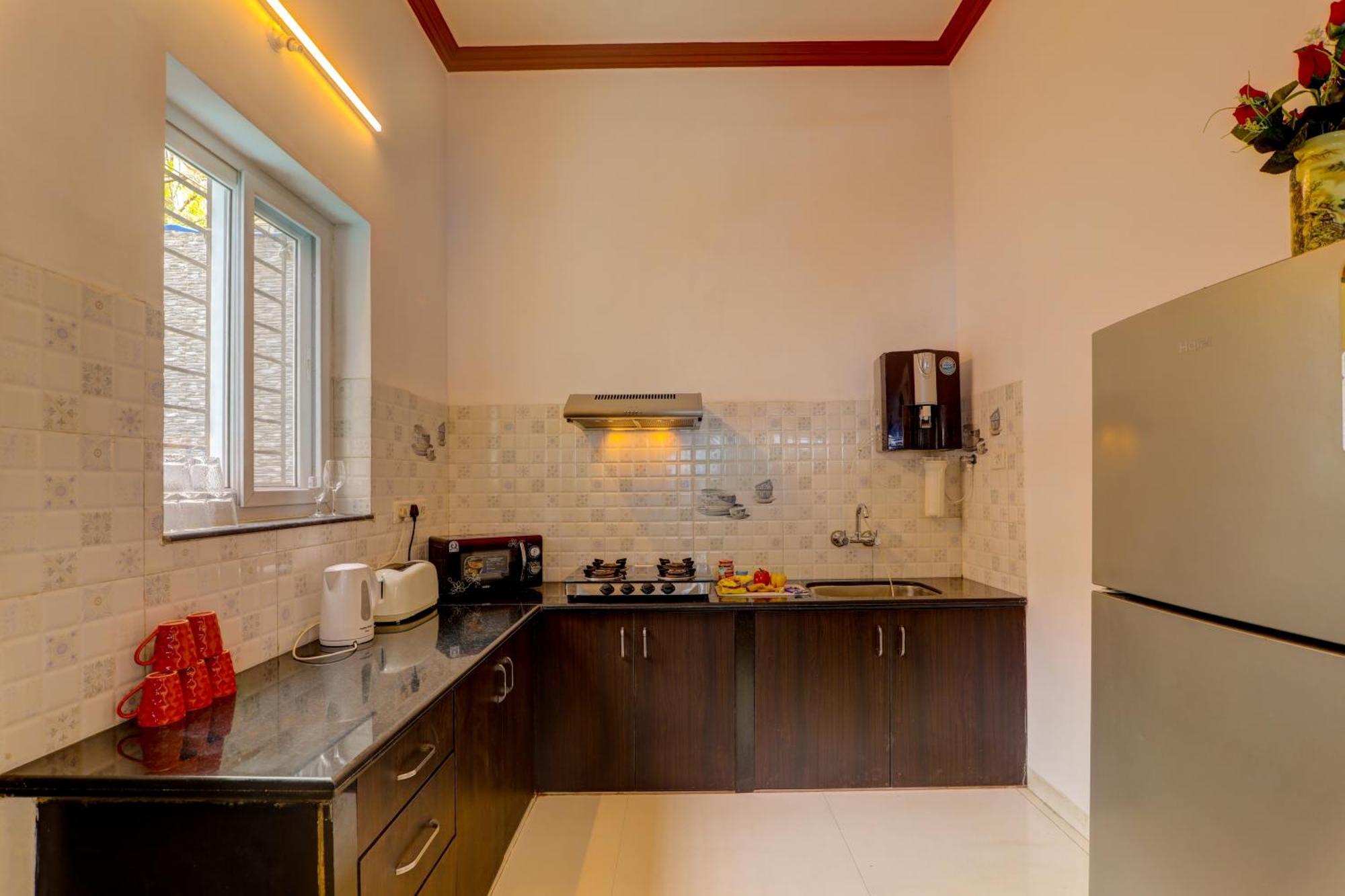Jaqk Holidays - 9Bhk Villa For Big Groups, Private Pool-Wifi-Cartaker-Parking, North Goa Baga Eksteriør billede
