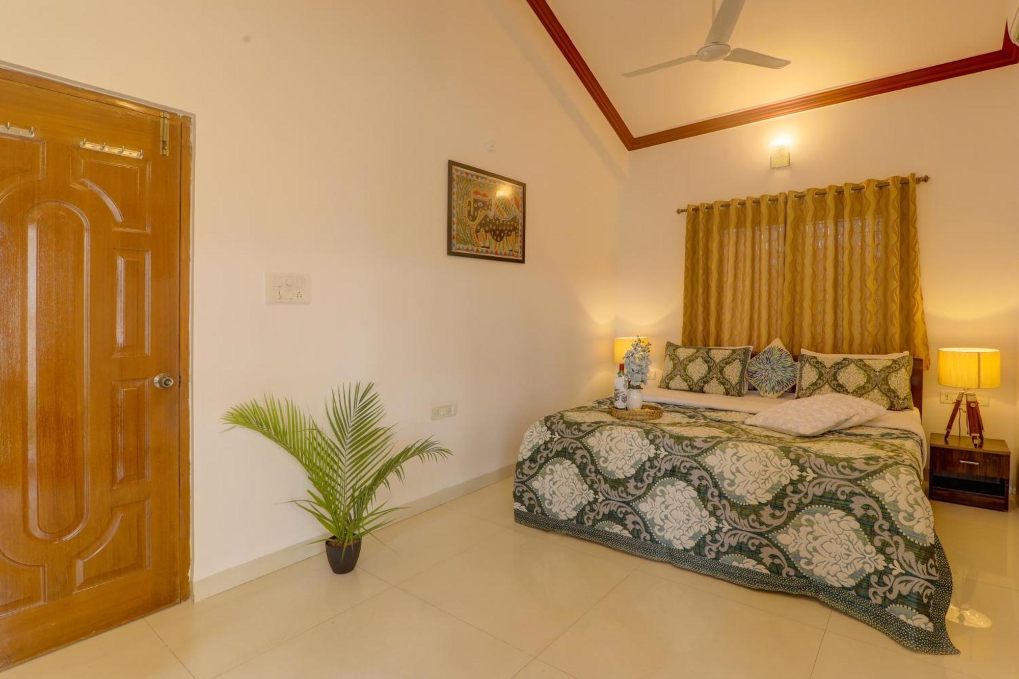 Jaqk Holidays - 9Bhk Villa For Big Groups, Private Pool-Wifi-Cartaker-Parking, North Goa Baga Eksteriør billede